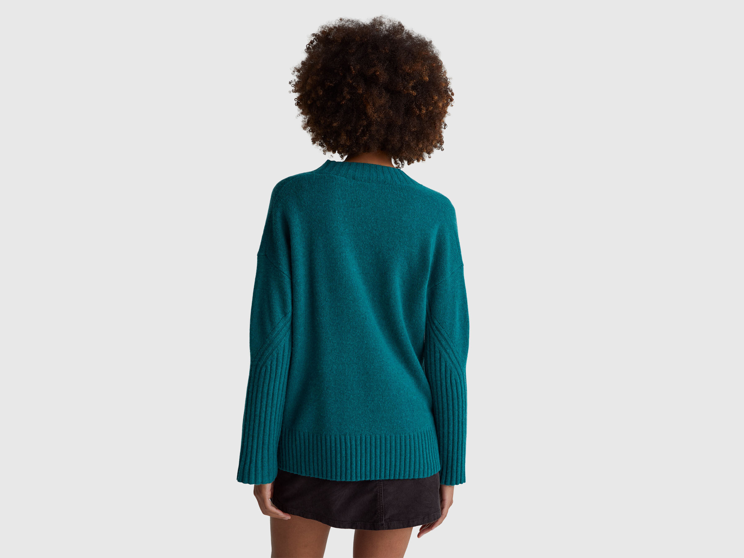 V NECK SWEATER L/S Women image number 2